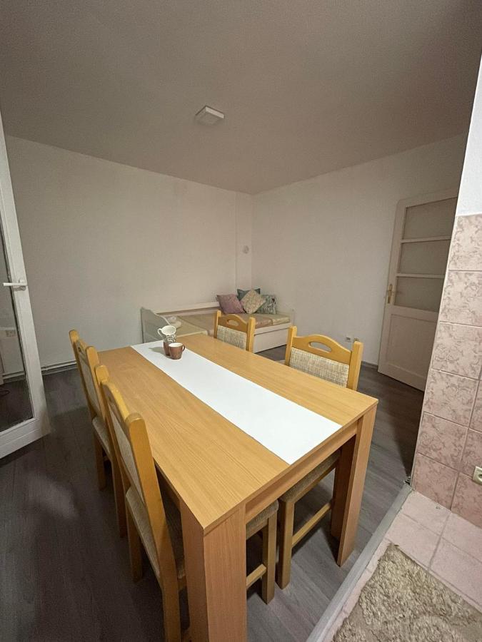 Apartman City Apartment Tuzla Exterior foto
